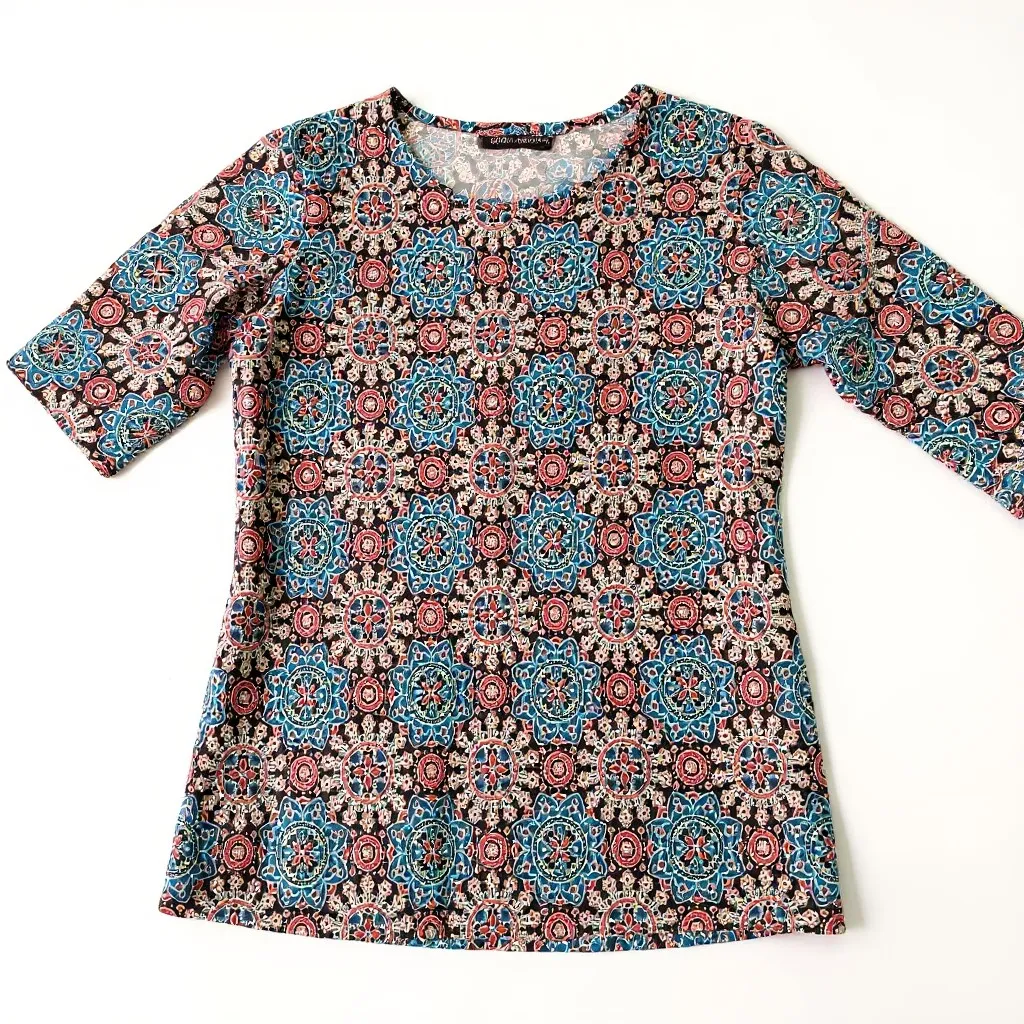 [https://drive.google.com/file/d/1wmPRKzWW-mY2x1xir9KFaVntgCKncDZq/views=sharing] Everyday Short Kurti